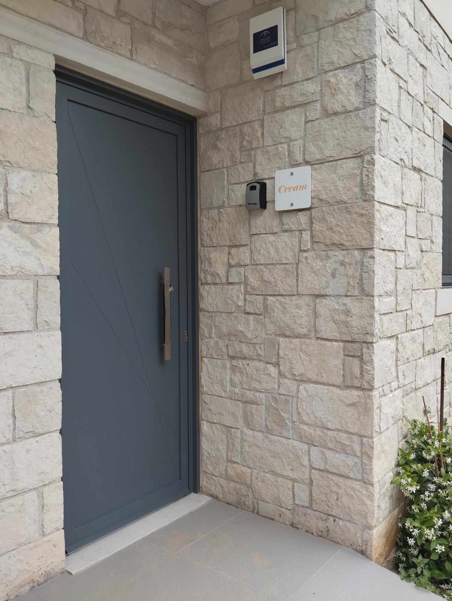 Ferienwohnung Cream Cozy Getaway - 3 Pearls Pool Retreat Dempla Exterior foto